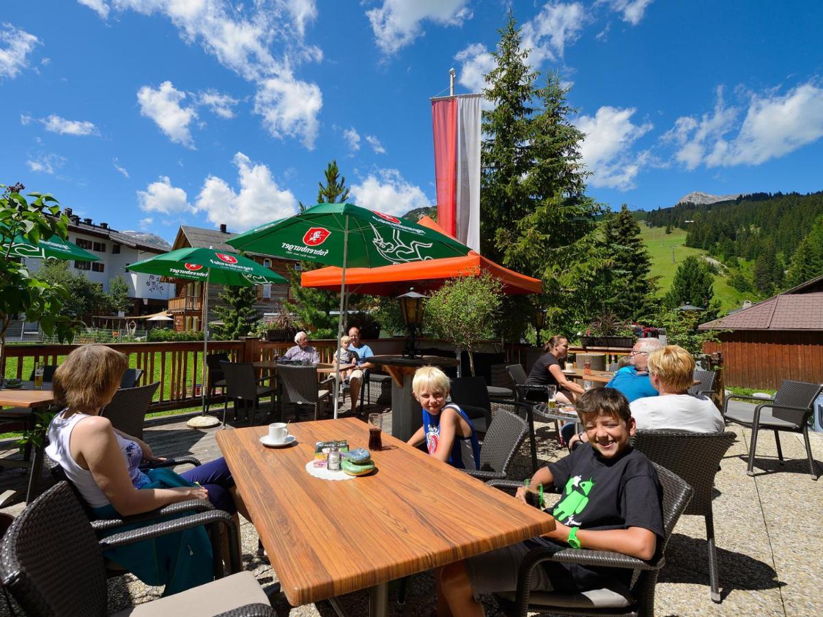 Pension Cafe Fritz Lech am Arlberg Exteriör bild
