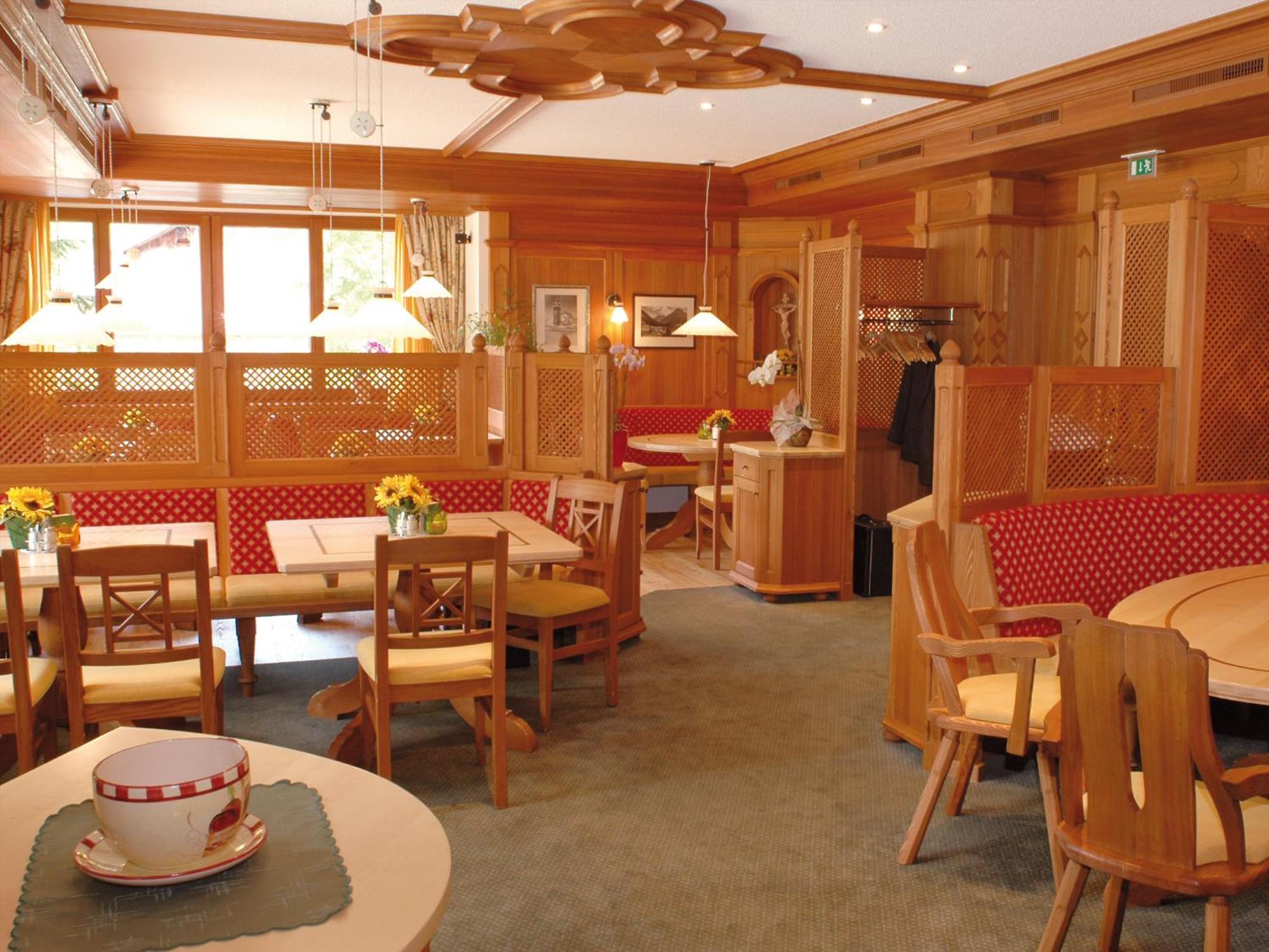 Pension Cafe Fritz Lech am Arlberg Exteriör bild