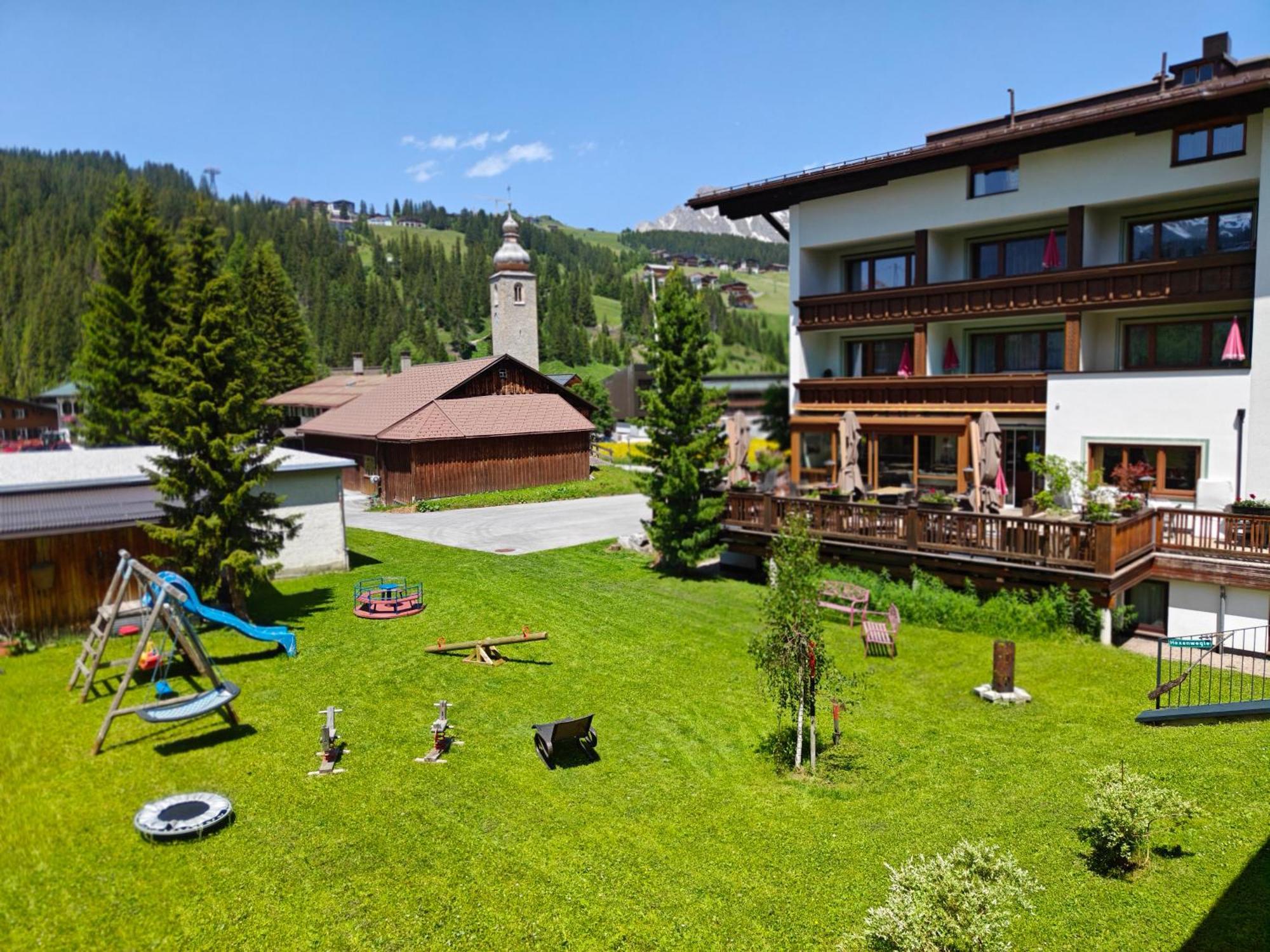 Pension Cafe Fritz Lech am Arlberg Exteriör bild